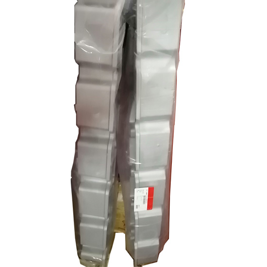 3930903 engine valve cover