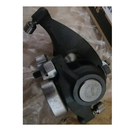 4928698 4995602 rocker arm assy